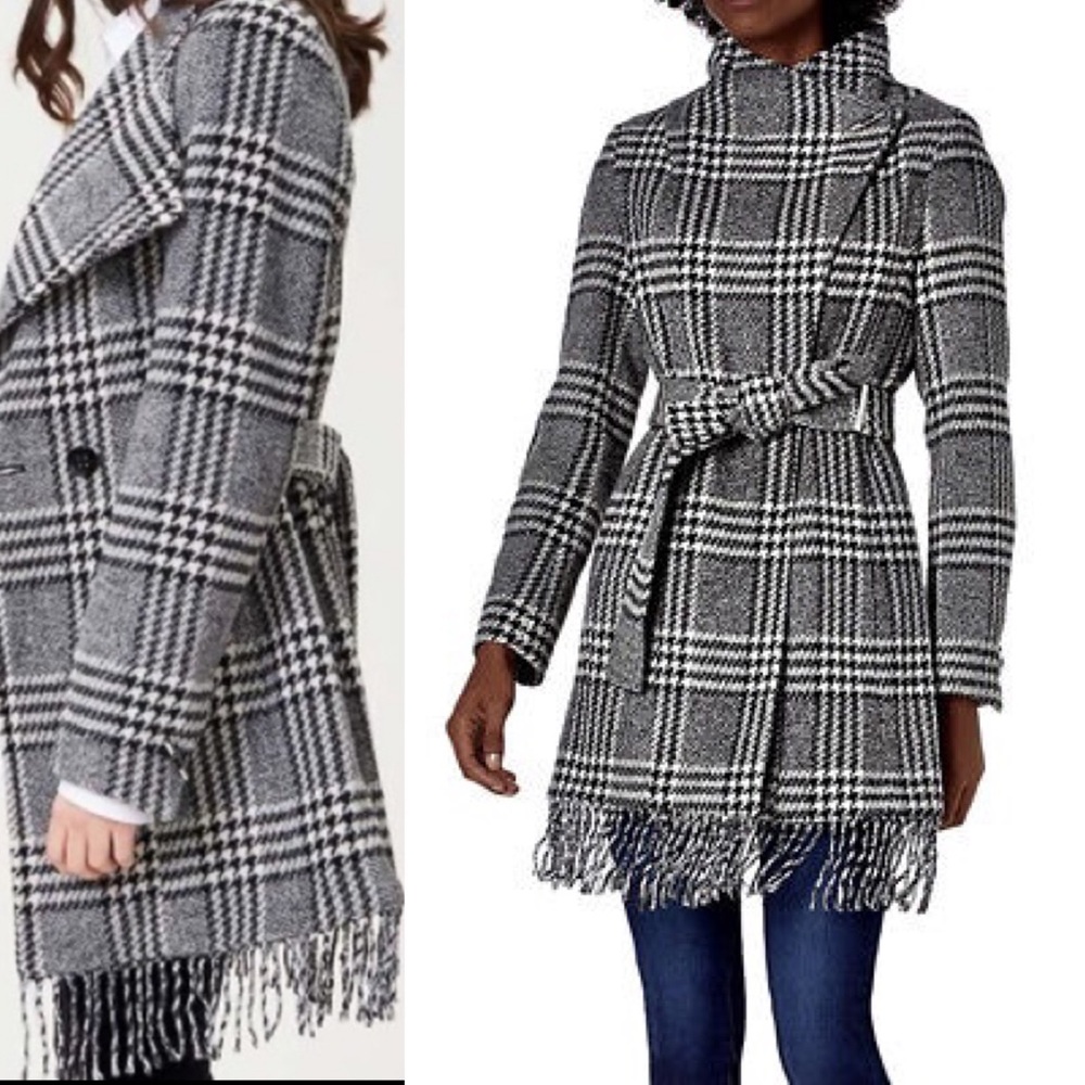 Calvin Klein Womens Wrap Bellted Wool with Fringe Bottom